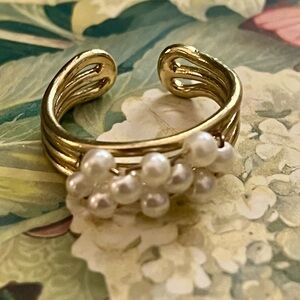 NWOT- Ten Thousand Villages- Elegant Gold and Pearl Women's Ring